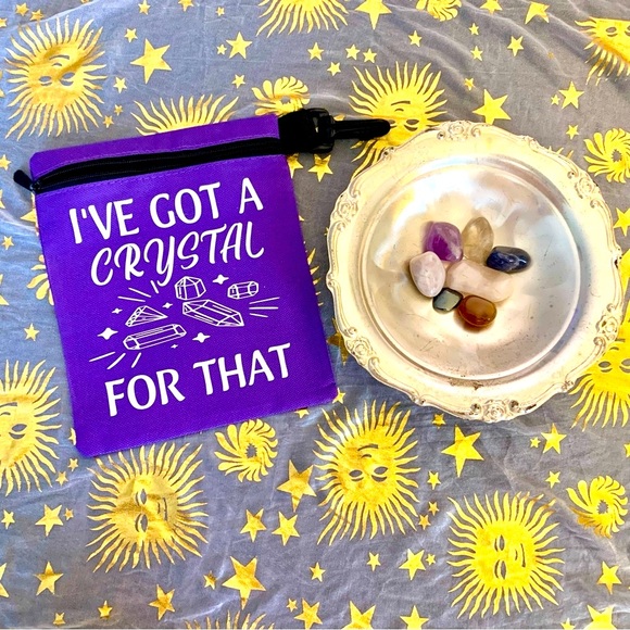 Crystal Purple Pouch Carrying Bag with Zipper & Latch Hook & Assorted Crystals. - Picture 9 of 9